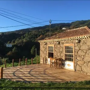https://casa-deco-la-galga-la-palma.in-canary-islands.com